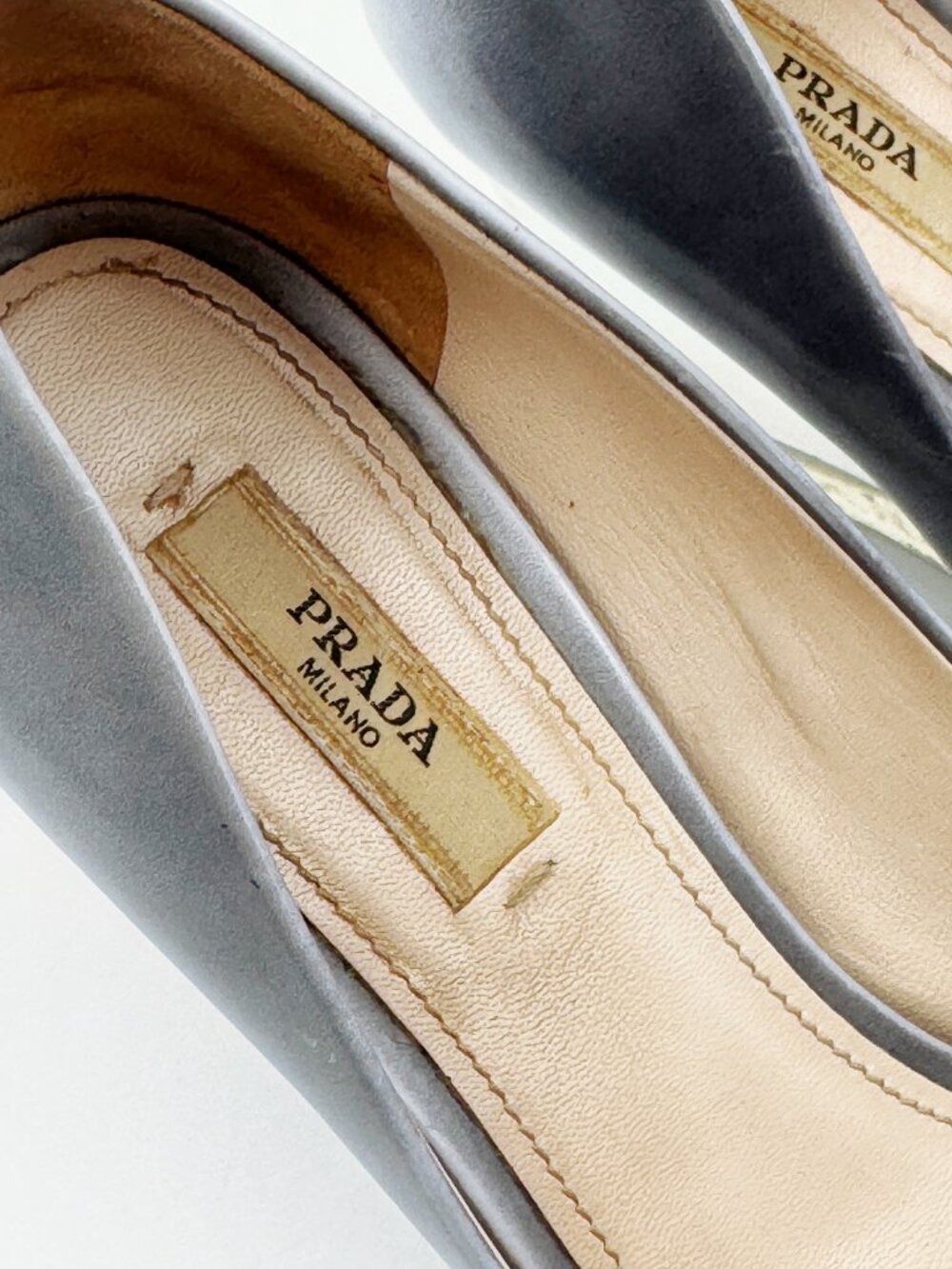Prada Peep Toe Clear Lucite Wedge Pumps Heels - Picture 6 of 6